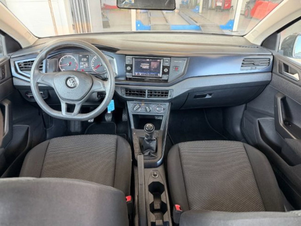 Volkswagen Polo 1.0 MPI 75 CV 5p. Comfortline (11)