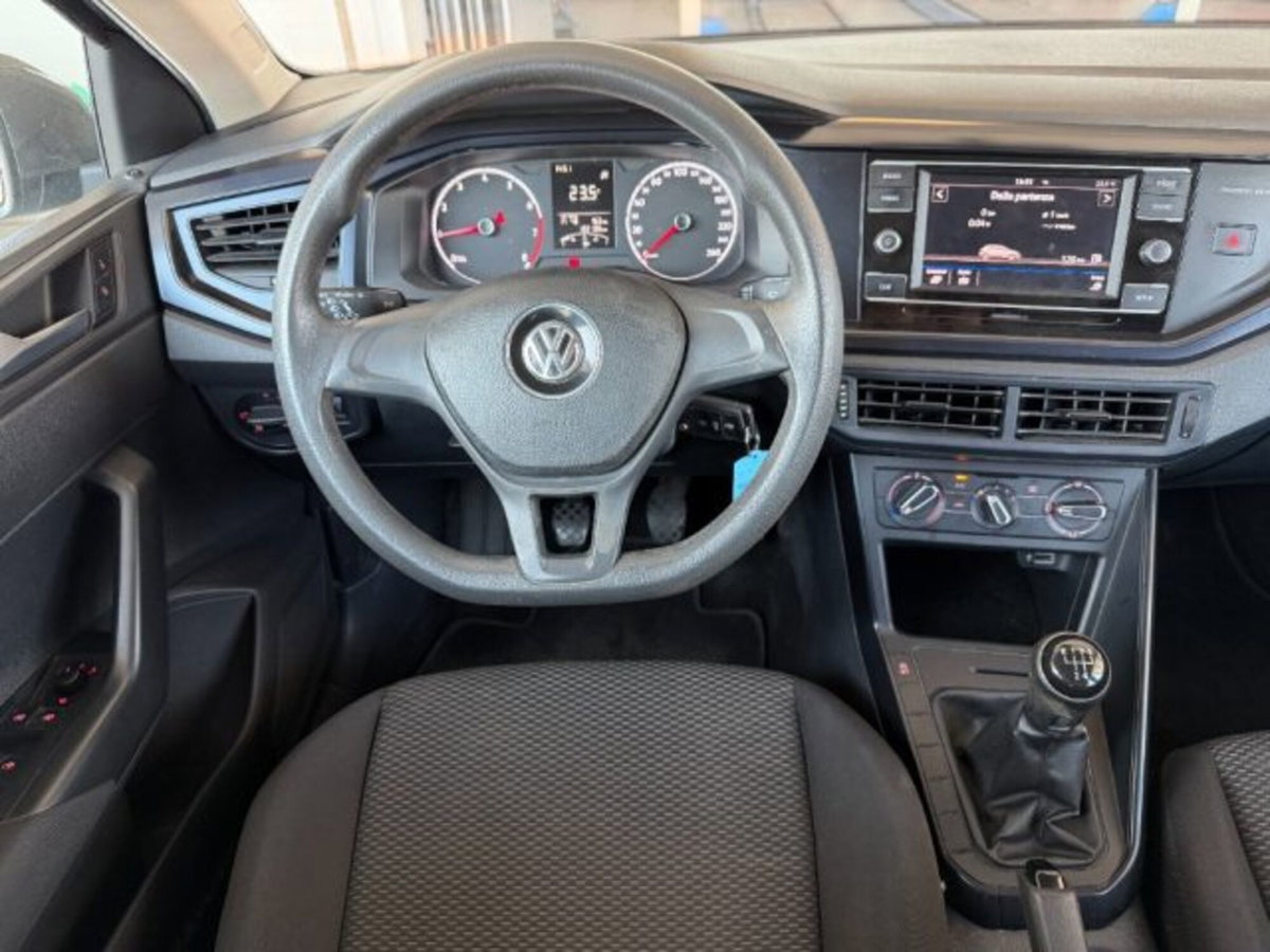 Volkswagen Polo 1.0 MPI 75 CV 5p. Comfortline (12)