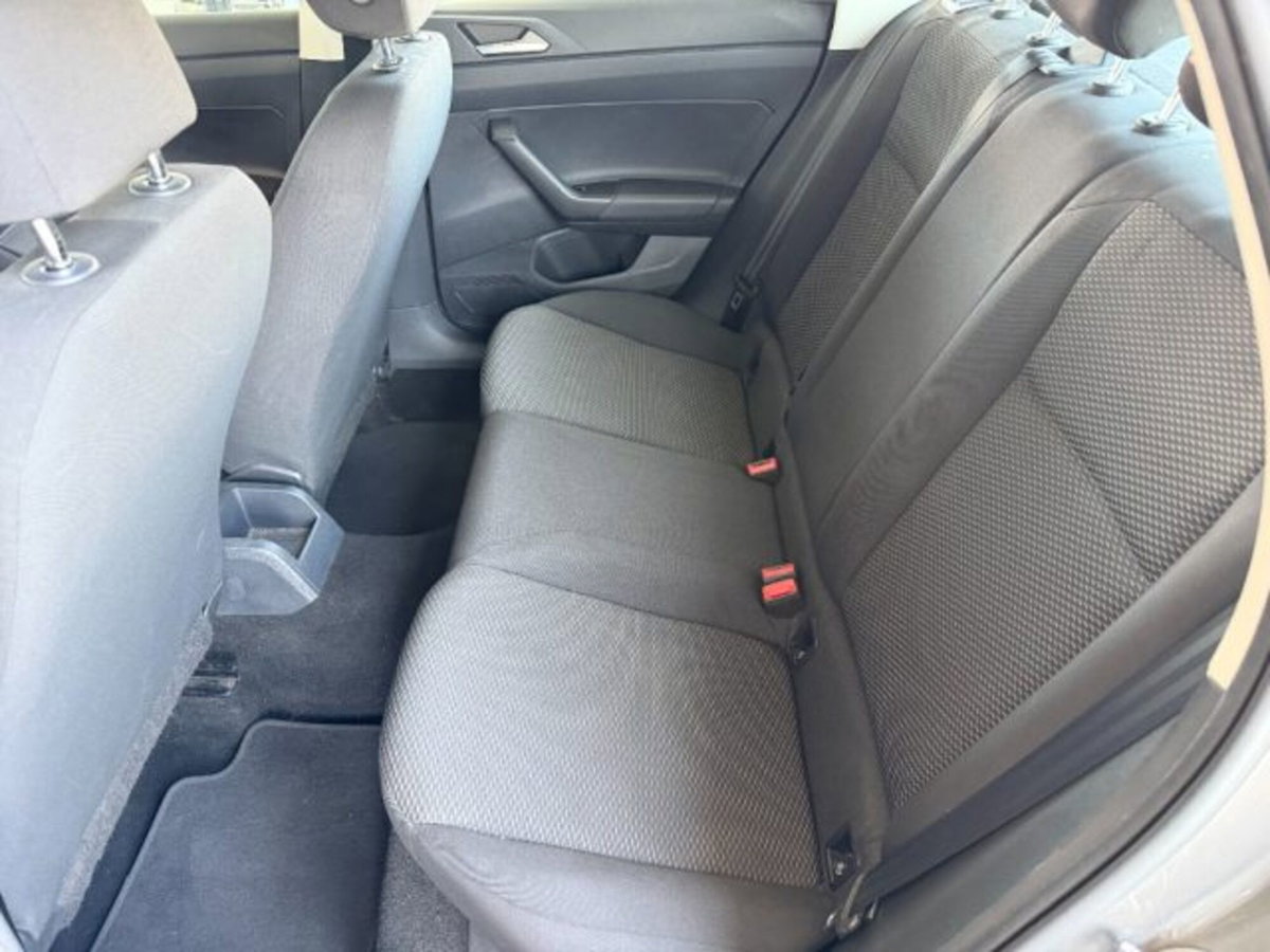 Volkswagen Polo 1.0 MPI 75 CV 5p. Comfortline (13)