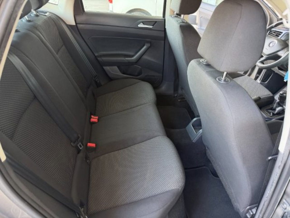 Volkswagen Polo 1.0 MPI 75 CV 5p. Comfortline (14)