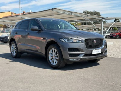 Jaguar F-Pace 2.0 D 180 CV AWD Pure (3)