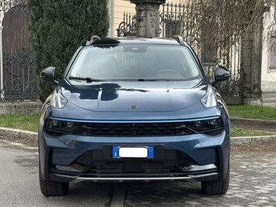 Lynk & Co 01 01 1.5 td phev (2)