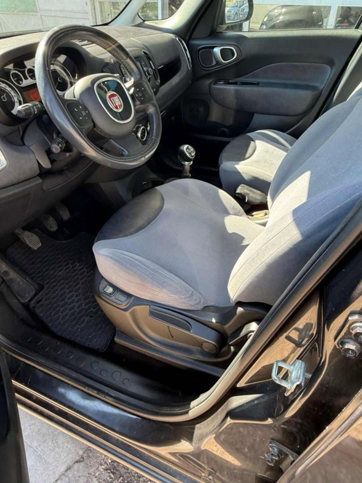 Fiat 500L Living 1.6 Multijet 105 CV Lounge (11)