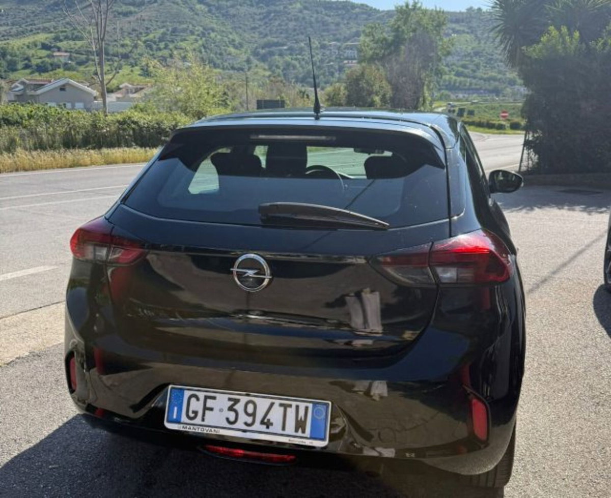 Opel Corsa 1.2 Edition (10)