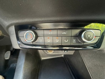 Opel Corsa 1.2 Edition (17)
