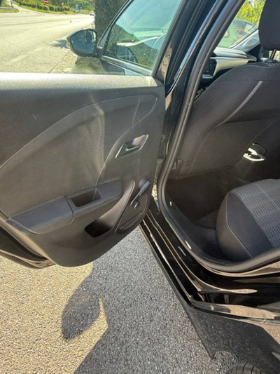 Opel Corsa 1.2 Edition (8)