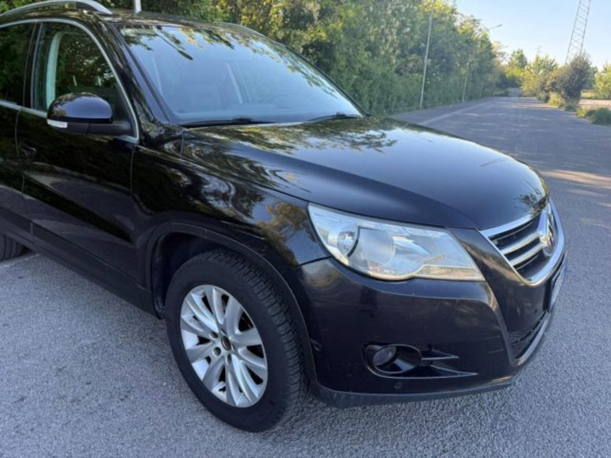 Volkswagen Tiguan 2.0 16V TDI DPF tiptronic Sport & Style (18°)