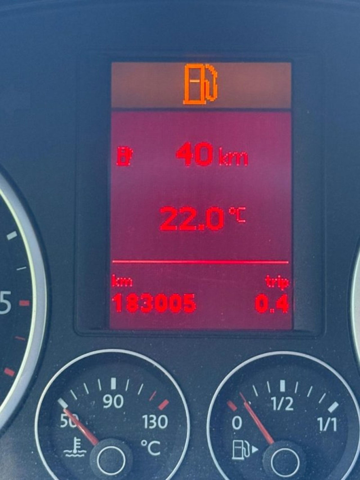 Volkswagen Tiguan 2.0 16V TDI DPF tiptronic Sport & Style (18°) (12)