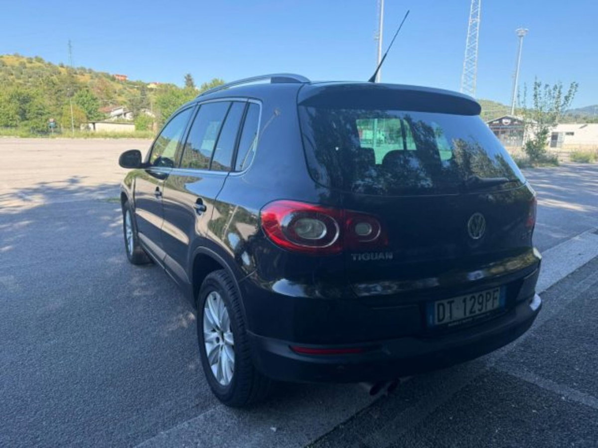 Volkswagen Tiguan 2.0 16V TDI DPF tiptronic Sport & Style (18°) (3)