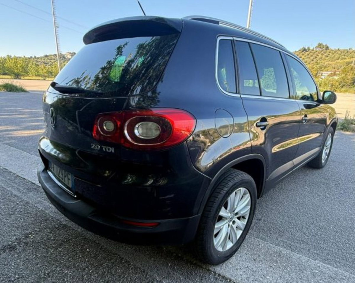 Volkswagen Tiguan 2.0 16V TDI DPF tiptronic Sport & Style (18°) (7)
