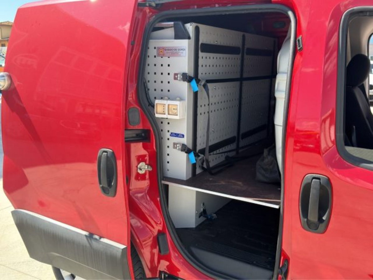 Fiat Fiorino combi N1 1.3 mjt 95cv Adventure (8)