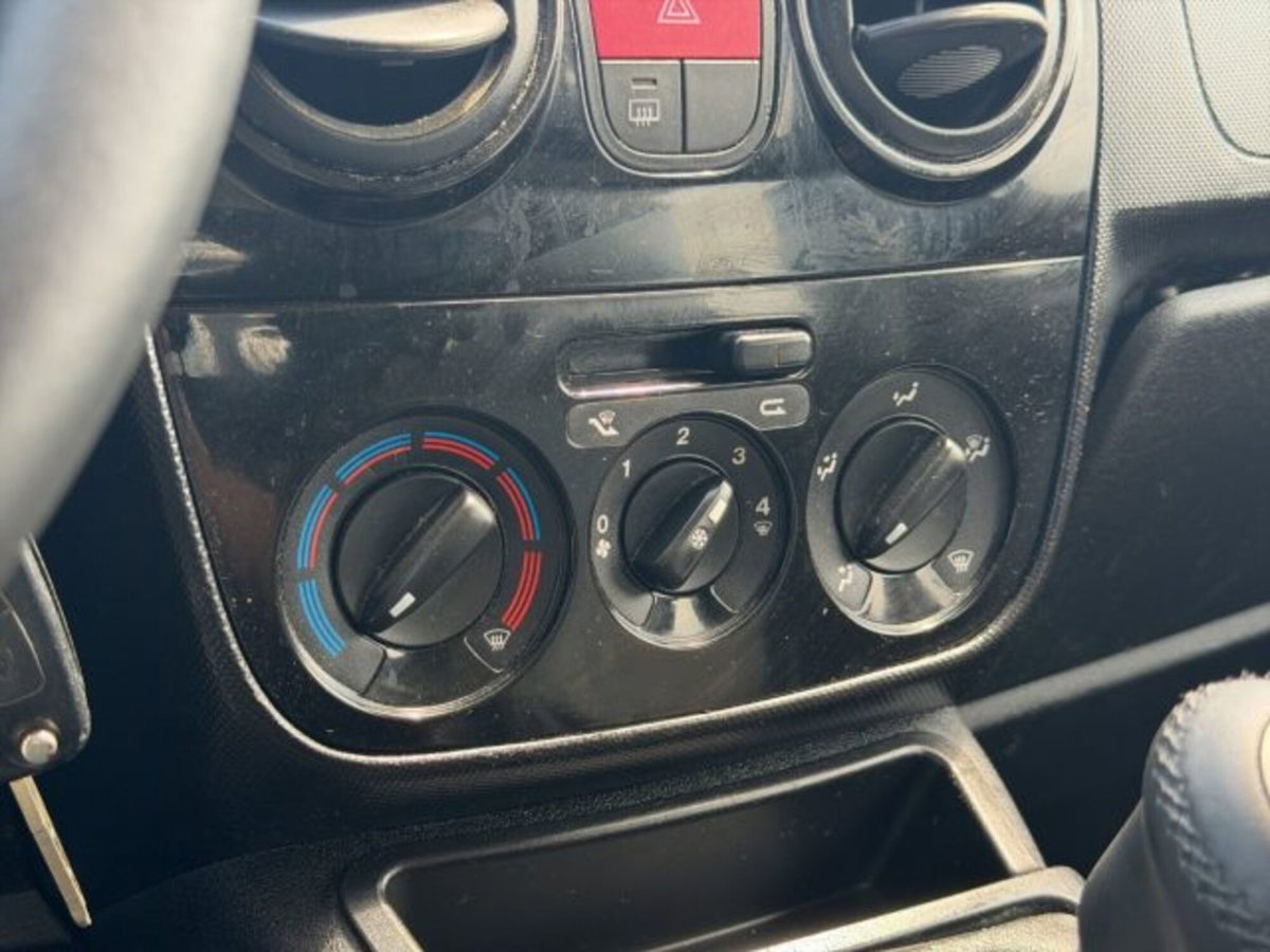 Fiat Qubo 1.3 MJT 80 CV Active (14)