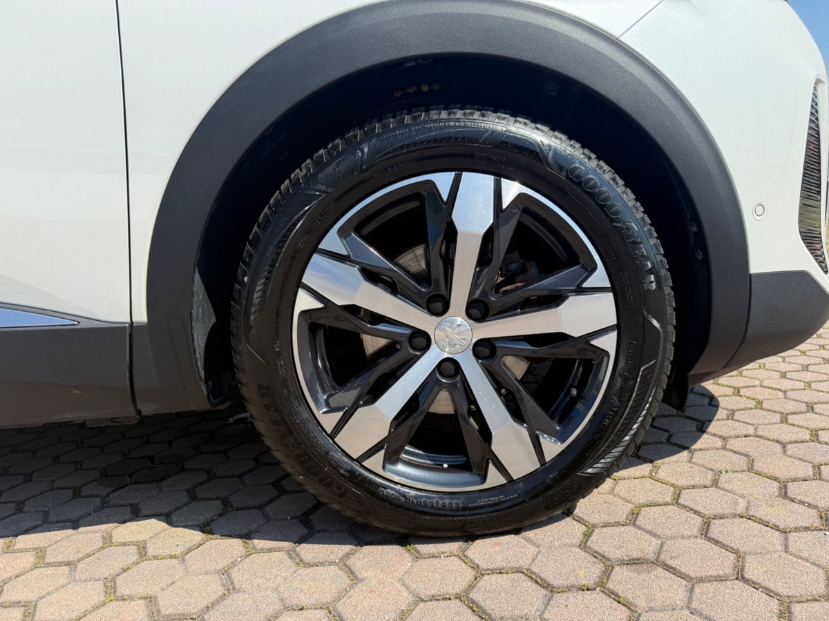 Peugeot 3008 BlueHDi 130 S&S EAT8 GT Pack (10)