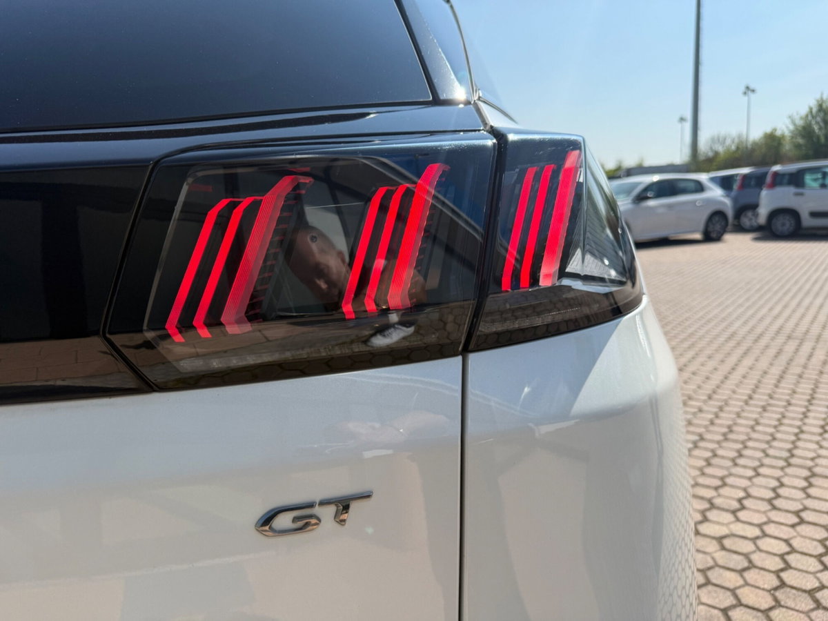 Peugeot 3008 BlueHDi 130 S&S EAT8 GT Pack (11)