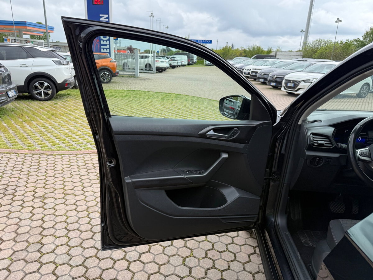 Volkswagen T-Cross 1.0 TSI 110 CV DSG Style (17)