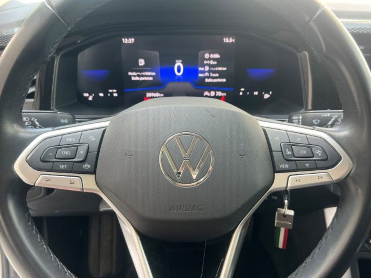 Volkswagen Polo 1.0 tsi Life 95cv (13)
