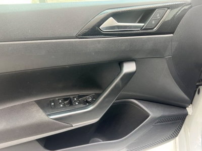 Volkswagen Polo 1.0 tsi Life 95cv (18)