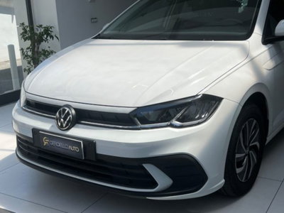 Volkswagen Polo 1.0 tsi Life 95cv (2)
