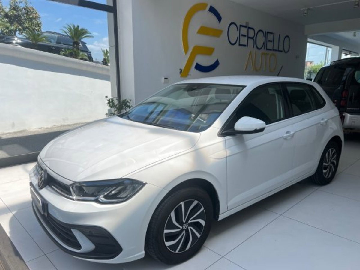 Volkswagen Polo 1.0 tsi Life 95cv (5)