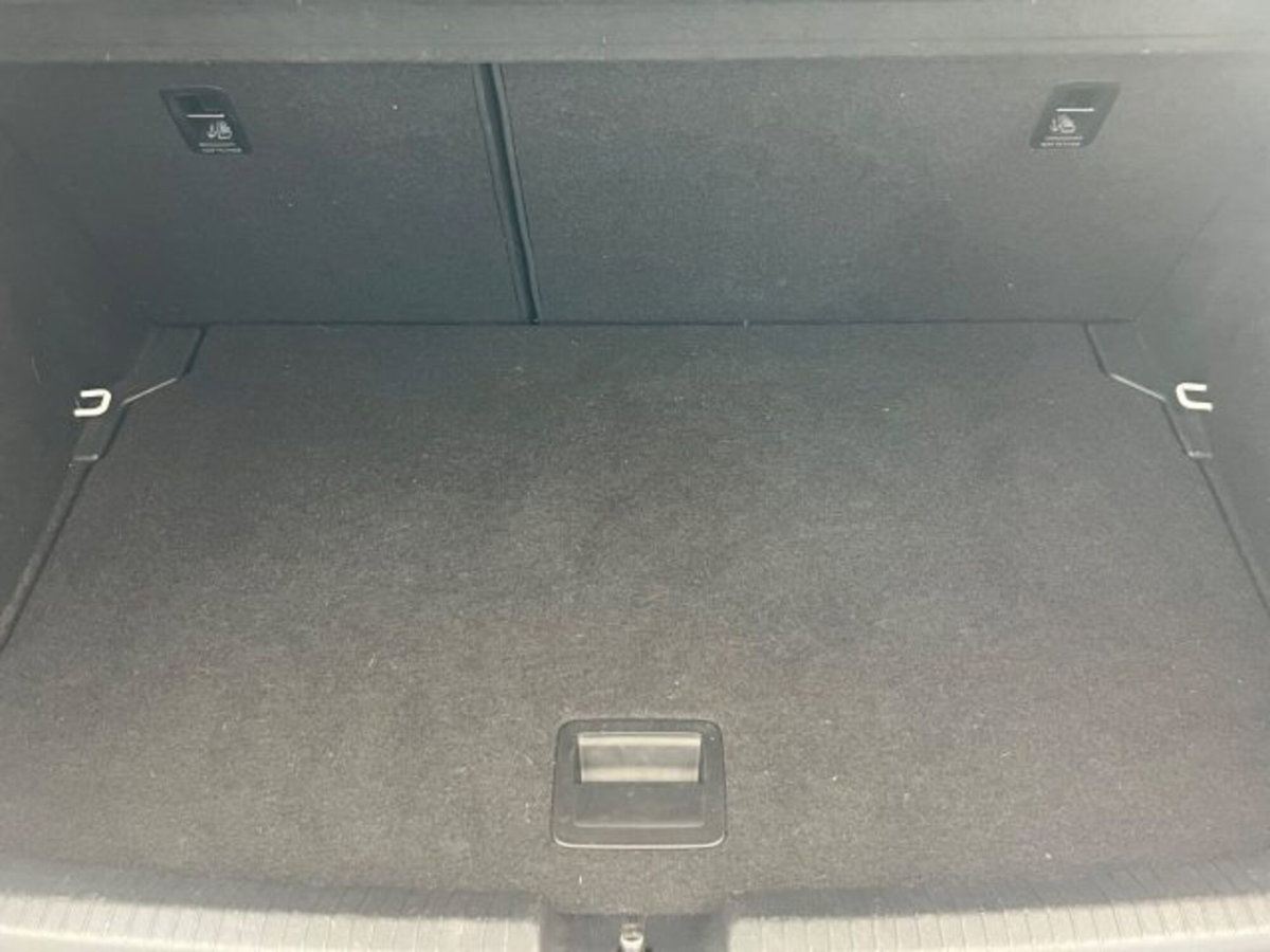 Volkswagen Polo 1.0 tsi Life 95cv (8)