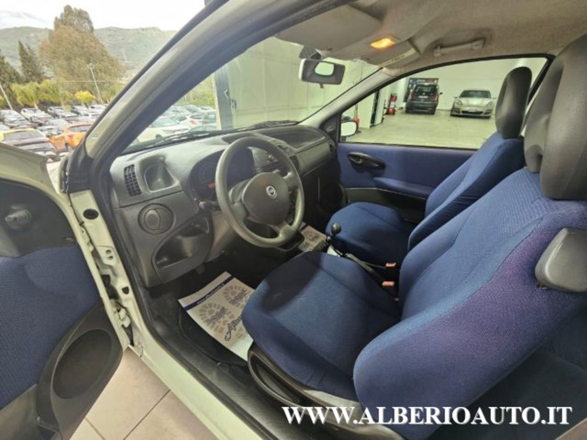 Fiat Punto 1.2 3 porte Speed (9)