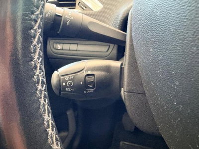 Peugeot 2008 100 Allure (18)