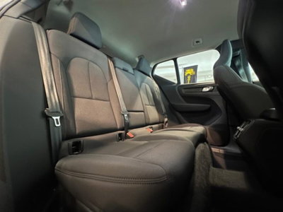 Volvo XC40 2.0 b4 Core auto (17)