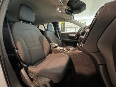 Volvo XC40 2.0 b4 Core auto (18)