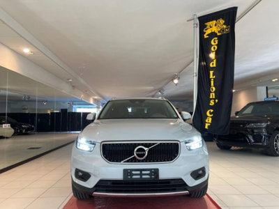 Volvo XC40 2.0 b4 Core auto (2)