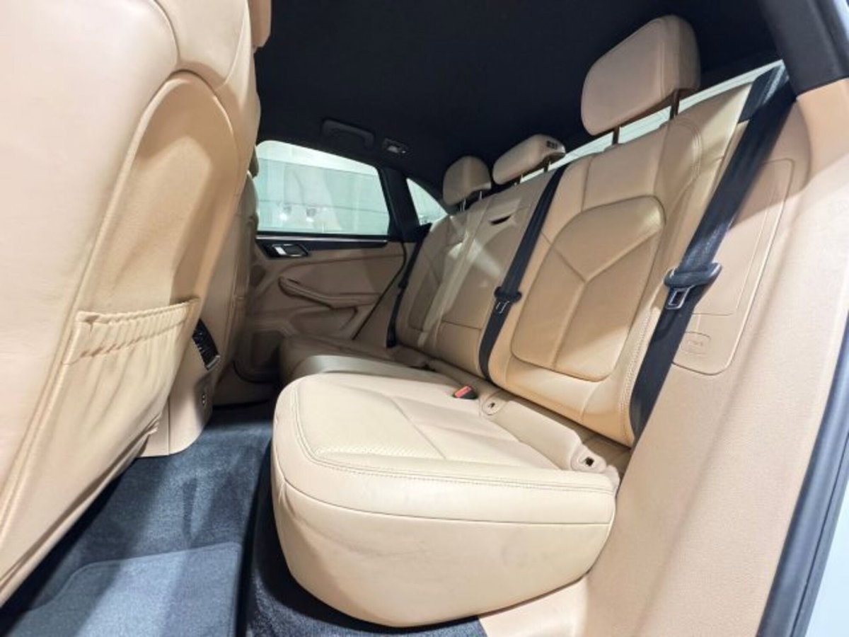 Porsche Macan 2.0 (12)