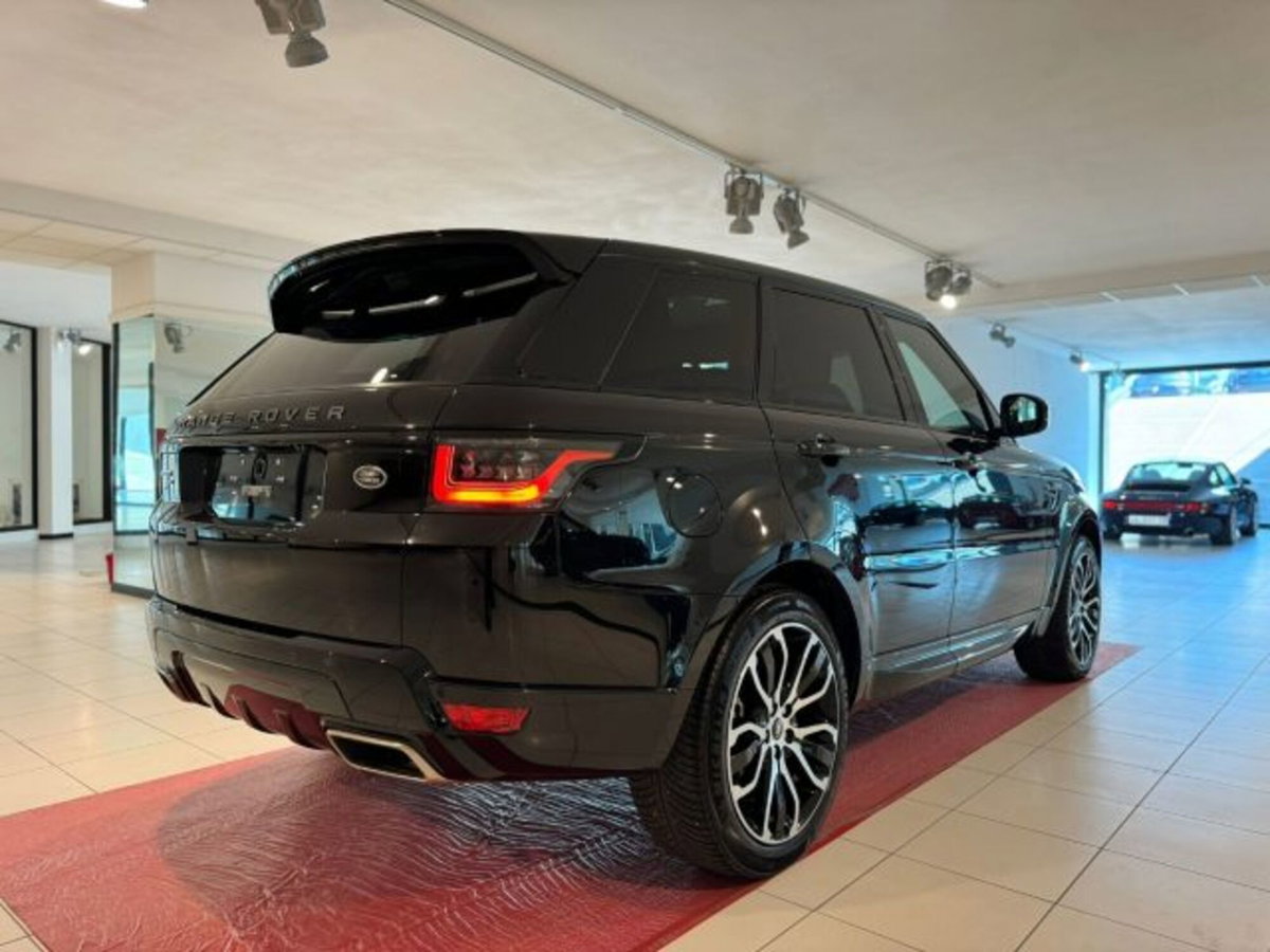 Land Rover Range Rover Sport 3.0D l6 249 CV HSE Dynamic Stealth (7)
