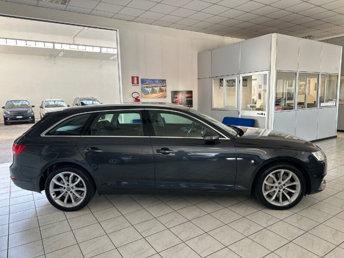 Audi A4 Avant 3.0 TDI 272 CV quattro tiptronic Business Sport (4)
