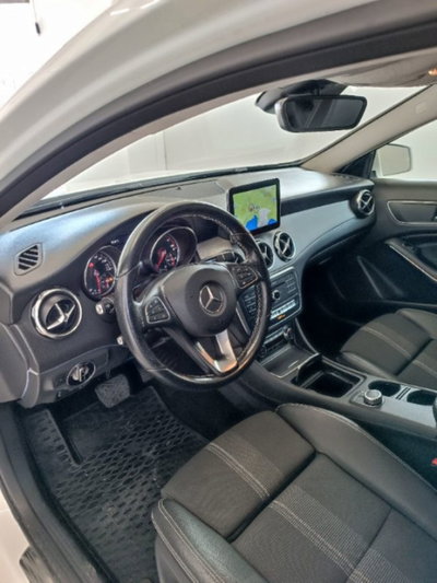 Mercedes-Benz GLA SUV 180 d Automatic Premium (13)