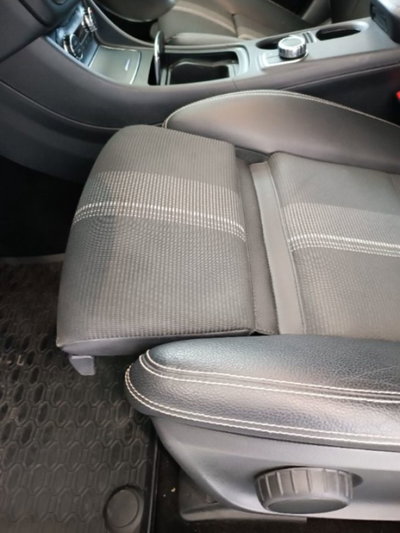 Mercedes-Benz GLA SUV 180 d Automatic Premium (14)