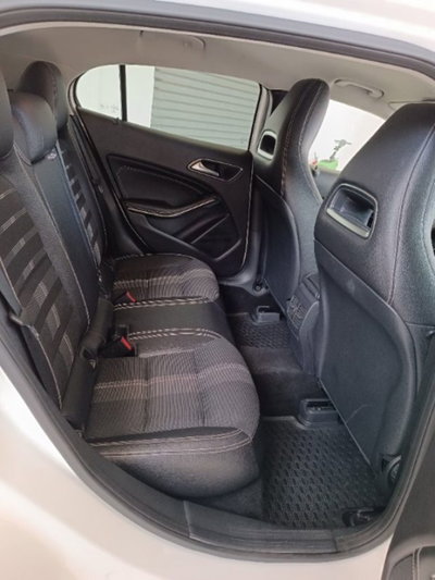 Mercedes-Benz GLA SUV 180 d Automatic Premium (16)