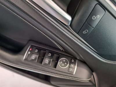 Mercedes-Benz GLA SUV 180 d Automatic Premium (18)