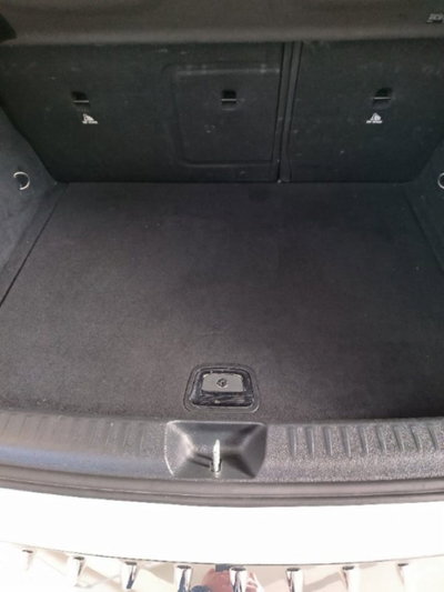 Mercedes-Benz GLA SUV 180 d Automatic Premium (8)
