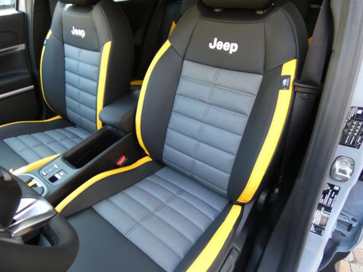 Jeep Avenger 1.2 turbo e-hybrid mhev The North Face 4xe 145cv edct6 (13)