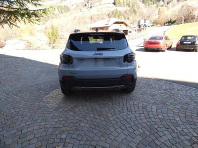 Jeep Avenger 1.2 turbo e-hybrid mhev The North Face 4xe 145cv edct6 (6)