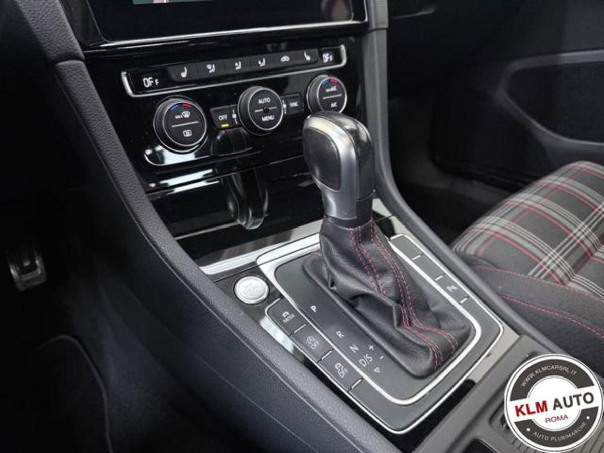 Volkswagen Golf 2.0 tsi GTI MT Ultimate 245cv (11)