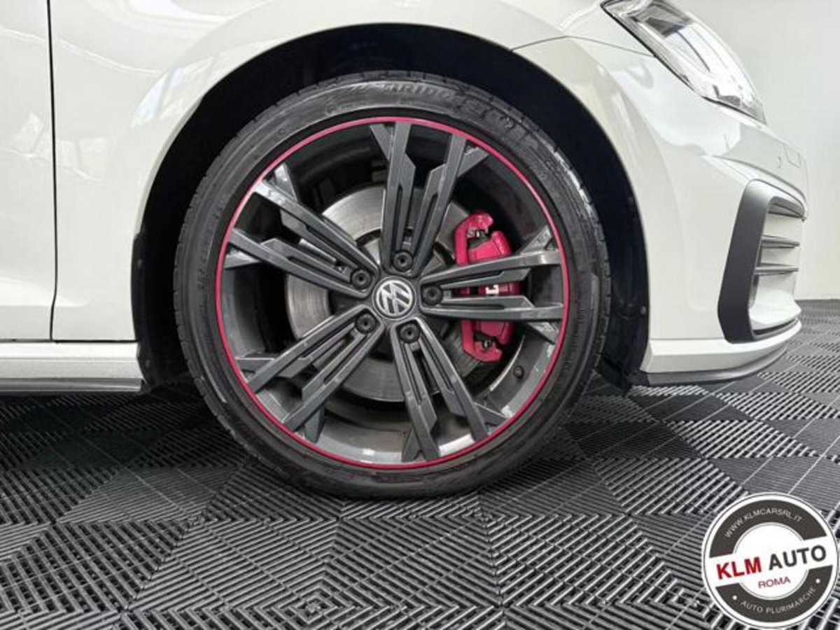 Volkswagen Golf 2.0 tsi GTI MT Ultimate 245cv (5)