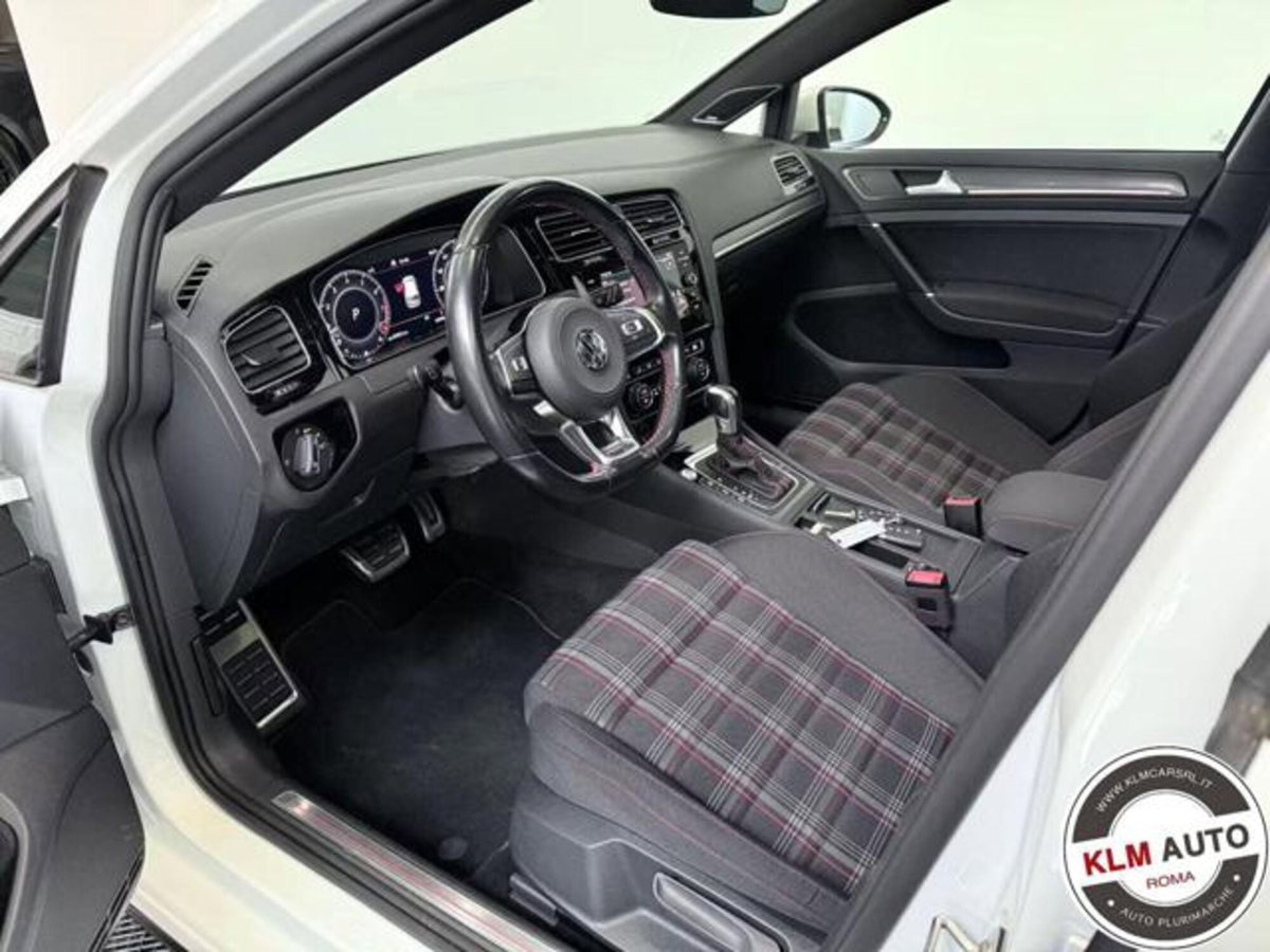 Volkswagen Golf 2.0 tsi GTI MT Ultimate 245cv (7)
