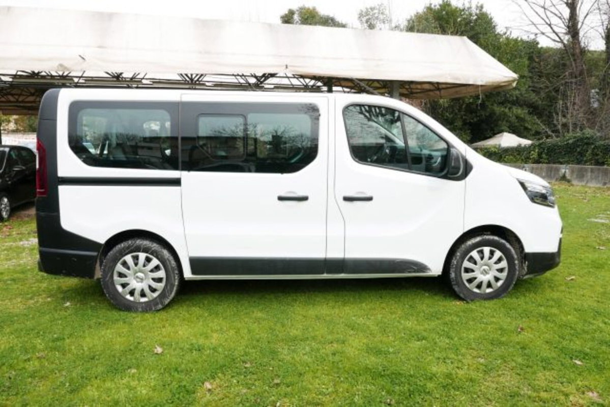 Nissan Primastar 2.0 dCi 110CV PC-TN Bus (3)