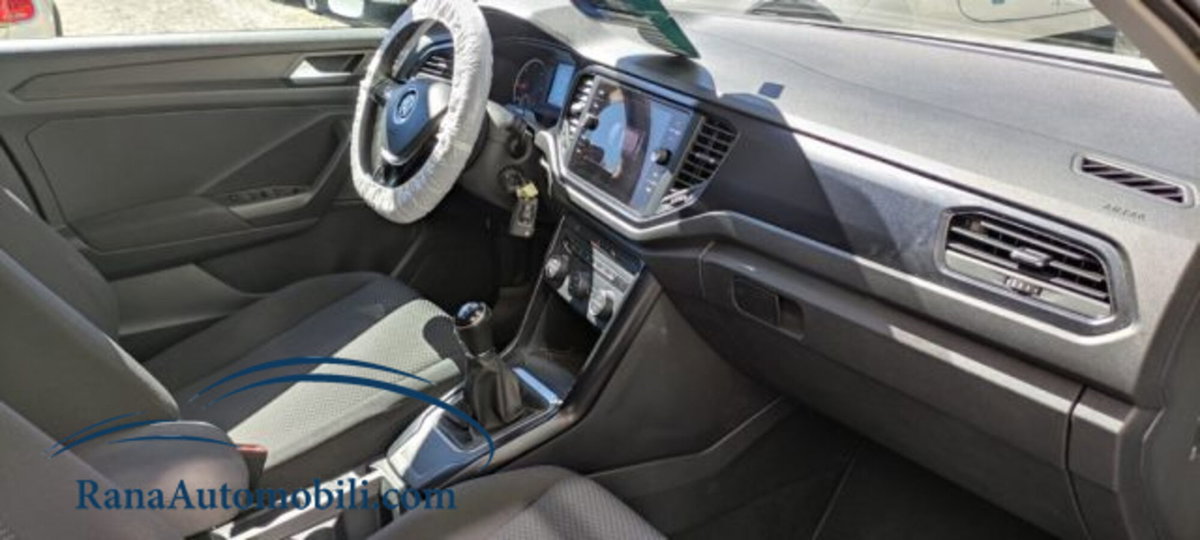 Volkswagen T-Roc 1.6 TDI SCR Style BlueMotion Technology (6)