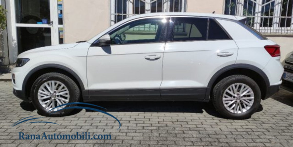 Volkswagen T-Roc 1.6 TDI SCR Style BlueMotion Technology (9)