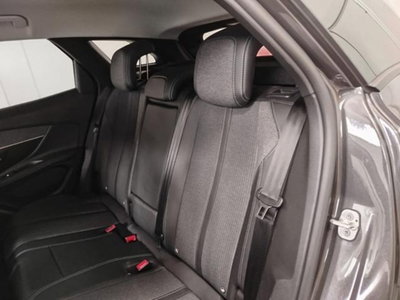 Peugeot 3008 Hybrid 225 e-EAT8 Allure (10)