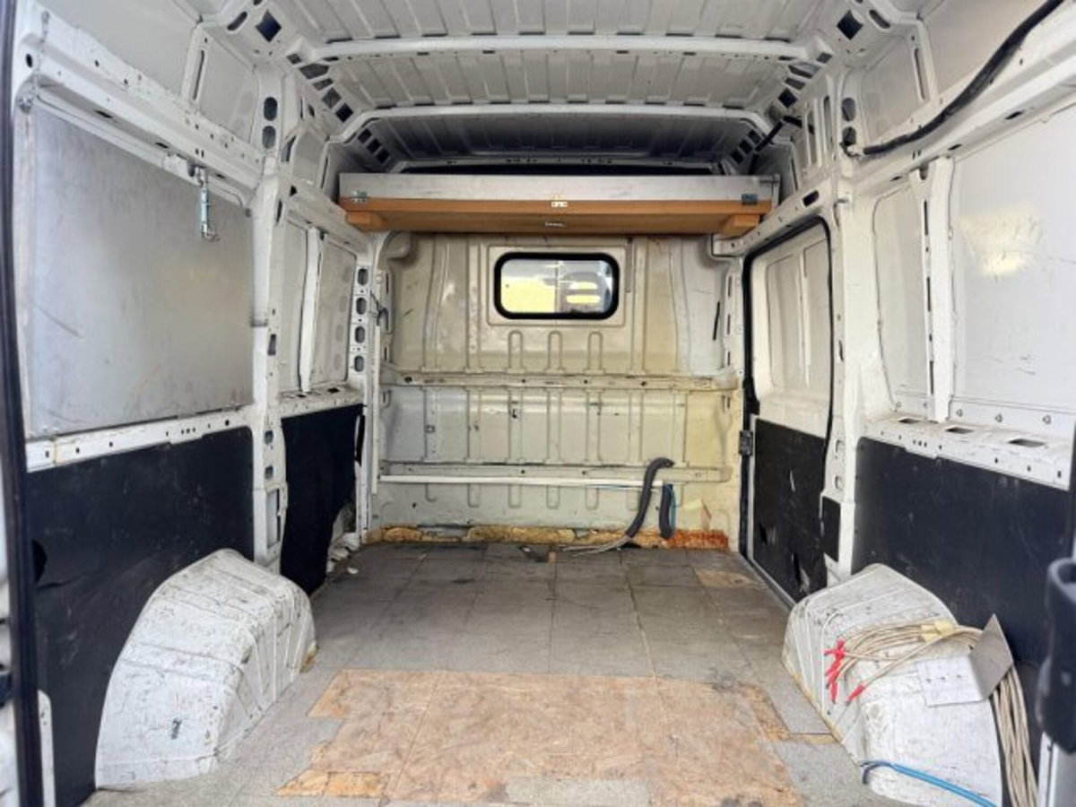 Peugeot Boxer Furgone 333 2.2 HDi/110CV FAP PM-TM Furgone (13)