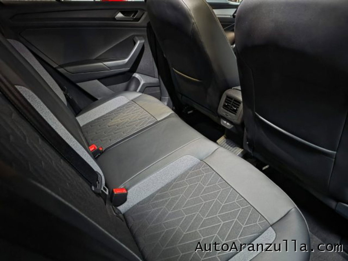 Volkswagen T-Roc 2.0 tdi Life 150cv dsg (17)