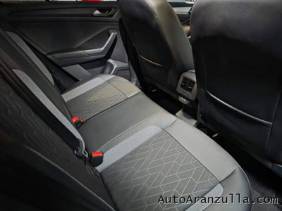 Volkswagen T-Roc 2.0 tdi Life 150cv dsg (17)