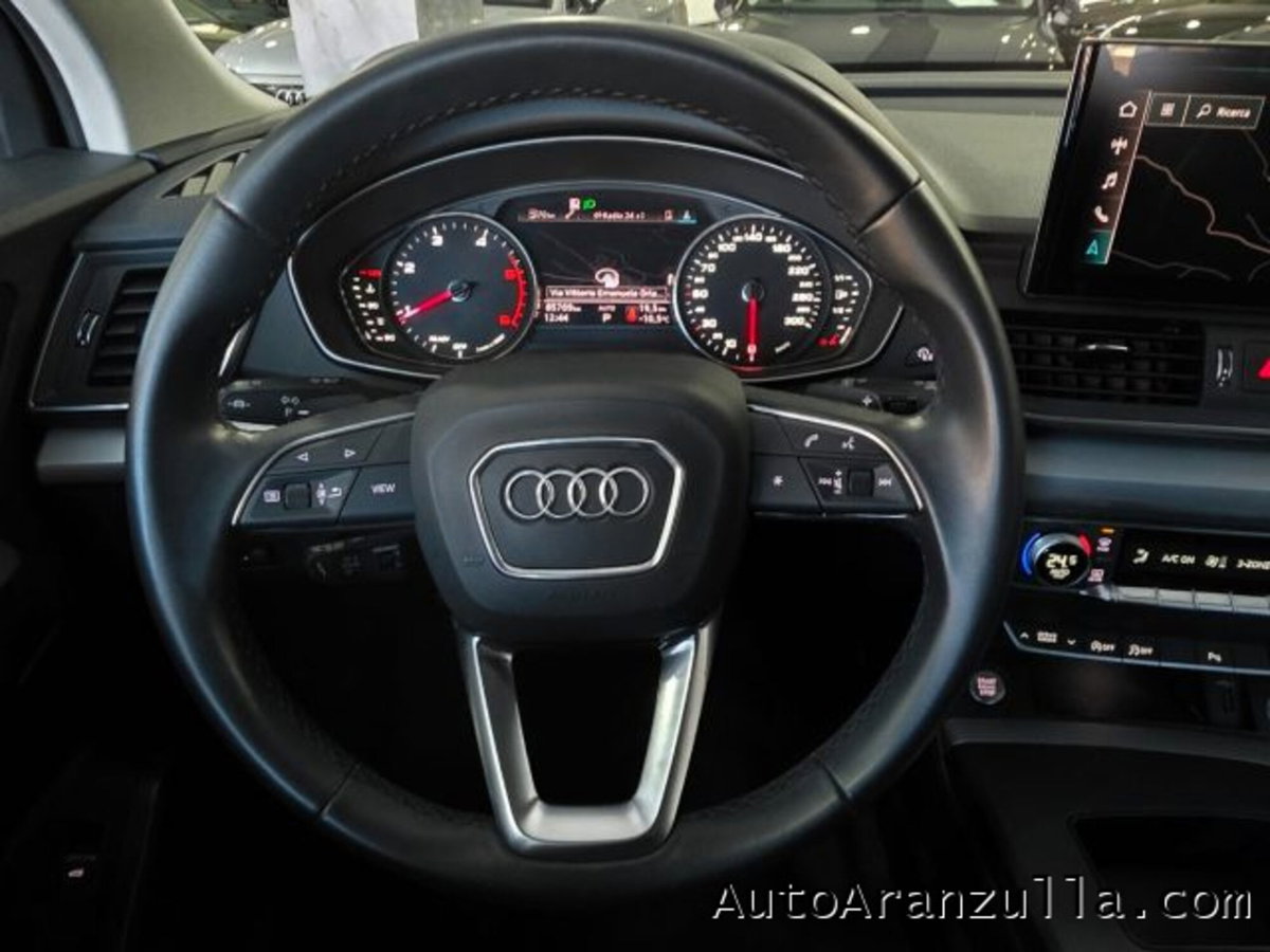 Audi Q5 40 TDI 204 CV quattro S tronic Business (15)